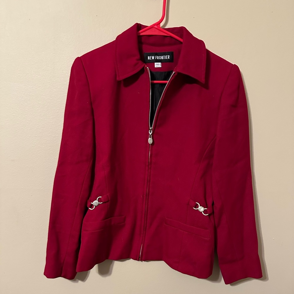 New Frontier Red, sz XS, zip up jacket, very nice condition